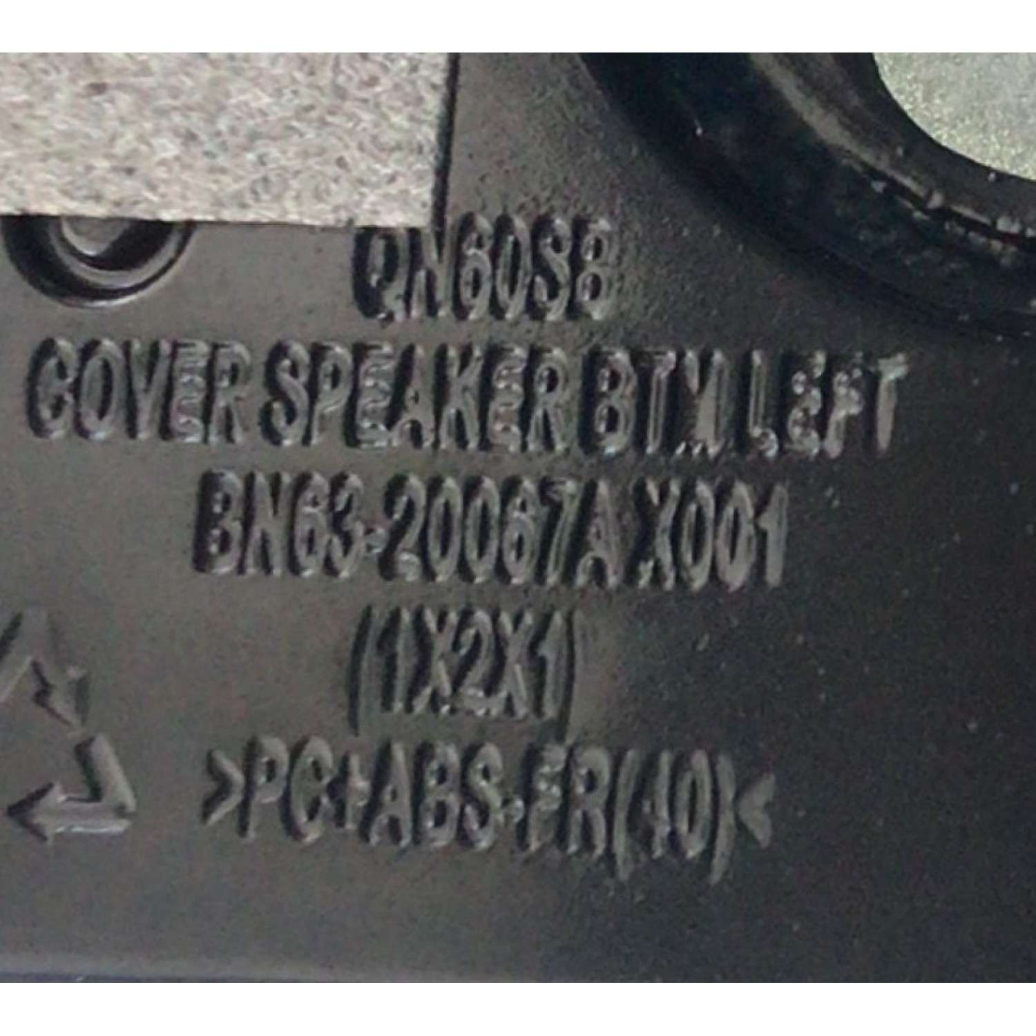 KIT DE BOCINAS ORIGINAL PARA TV SAMSUNG 3 PIEZAS / NUMERO DE PARTE BN96-54744A / 6Ω  10W / LGF-2201F / E217401 / AA2C215V1A / 54744A / 6Ω  10W / NH-1017D  / E115797 / A92C04SV19 / MODELO QN55S95BAFXZA / 	QN65S95BAFXZA - Imagen 2